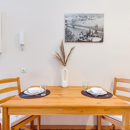 Vintage Apartment In The Jewish Quarter Budapeste Exterior foto