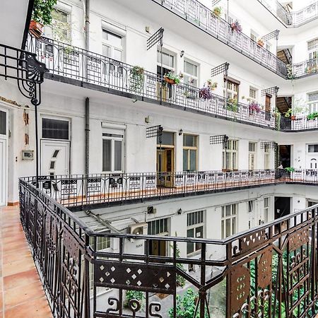 Vintage Apartment In The Jewish Quarter Budapeste Exterior foto