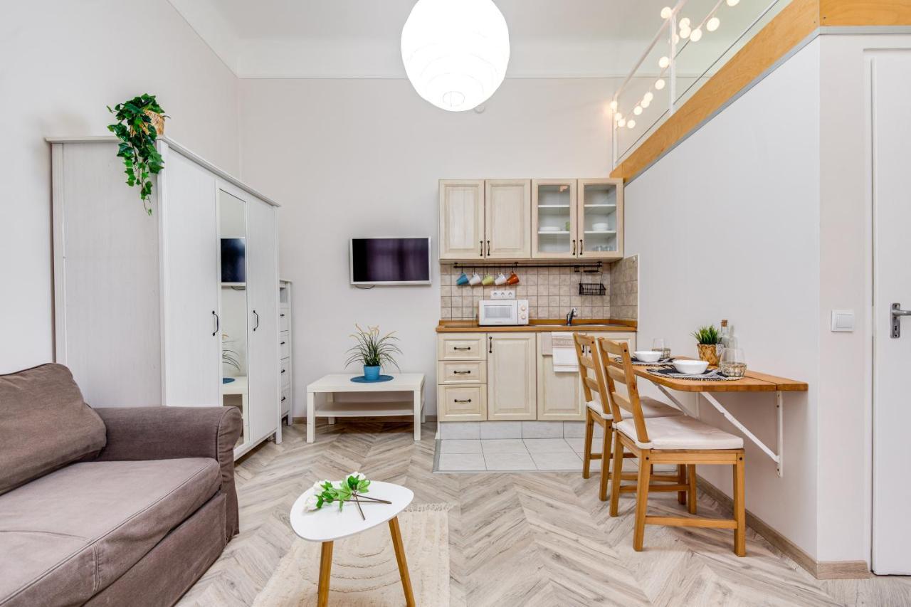 Vintage Apartment In The Jewish Quarter Budapeste Exterior foto