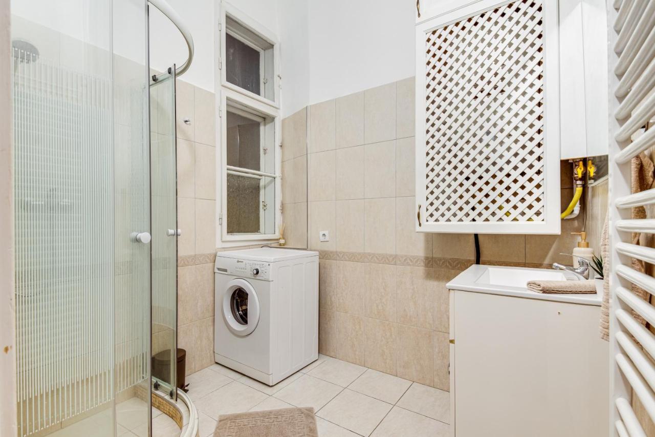 Vintage Apartment In The Jewish Quarter Budapeste Exterior foto